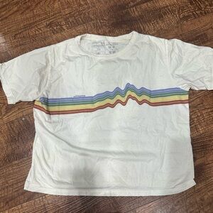 Patagonia White and Red Short Sleeve Tee with Classic Style